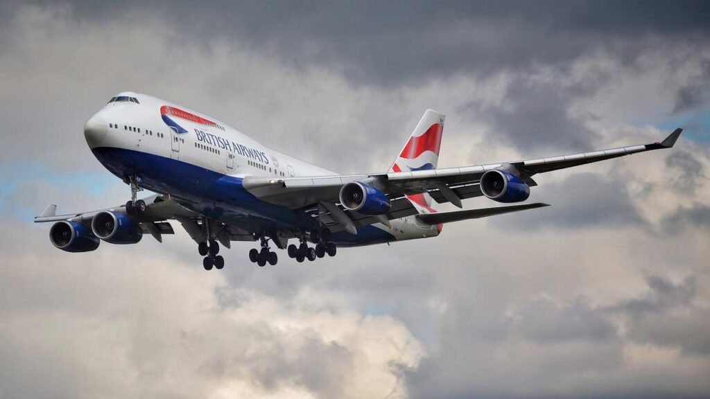 Přistání letadla na letišti - British Airways